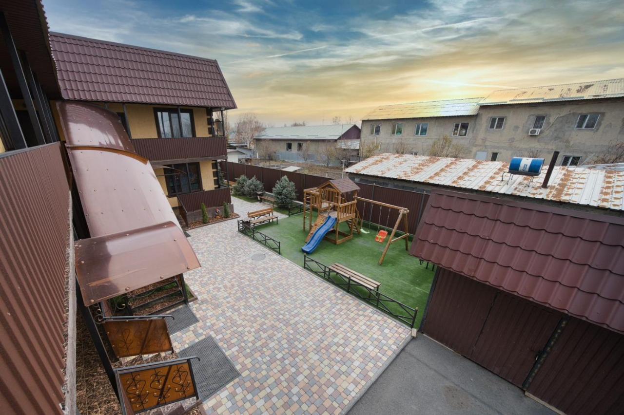 "Гостевой Дом Анны" По Улице Абая, 165 Taldykorgan Exterior foto